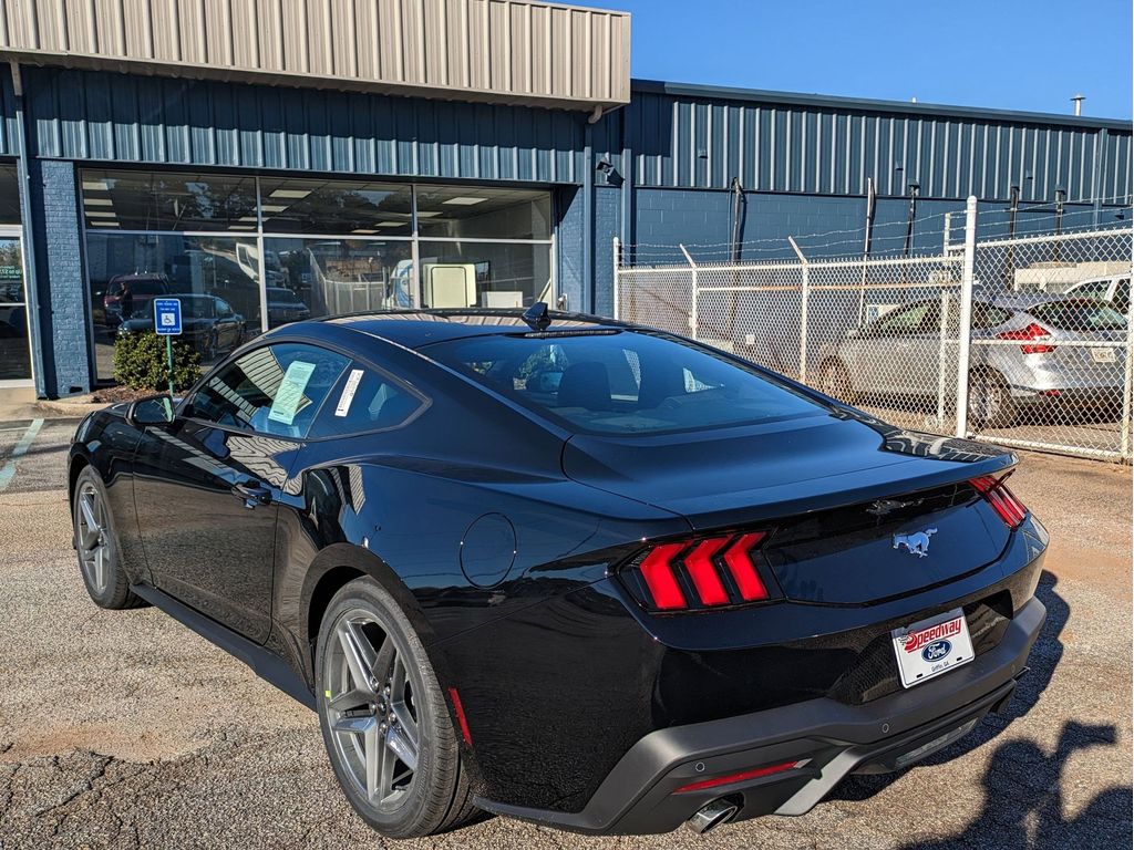 2026 Ford Mustang EcoBoost Fastback - Photo 10