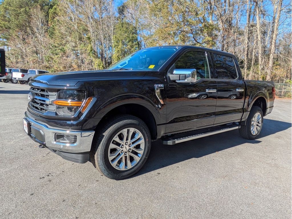 New 2025 Ford F-150 XLT Truck SuperCrew Cab