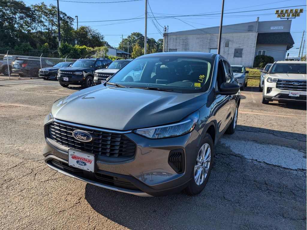 2025 Ford Escape Active photo 2