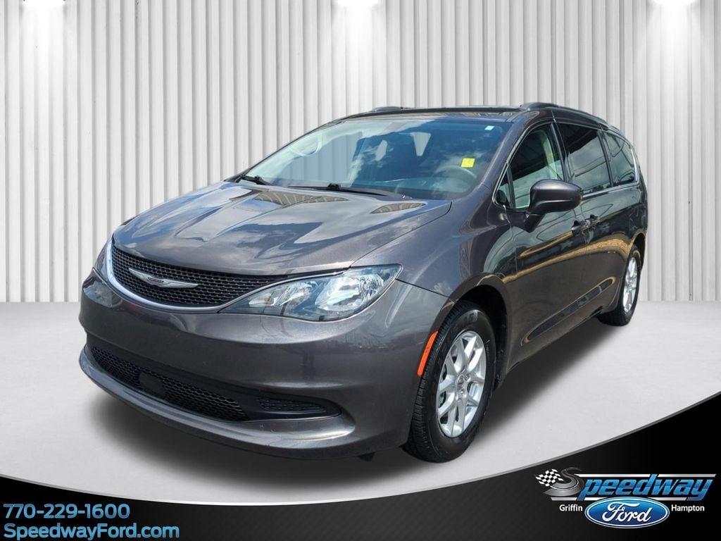 2021 Chrysler Voyager