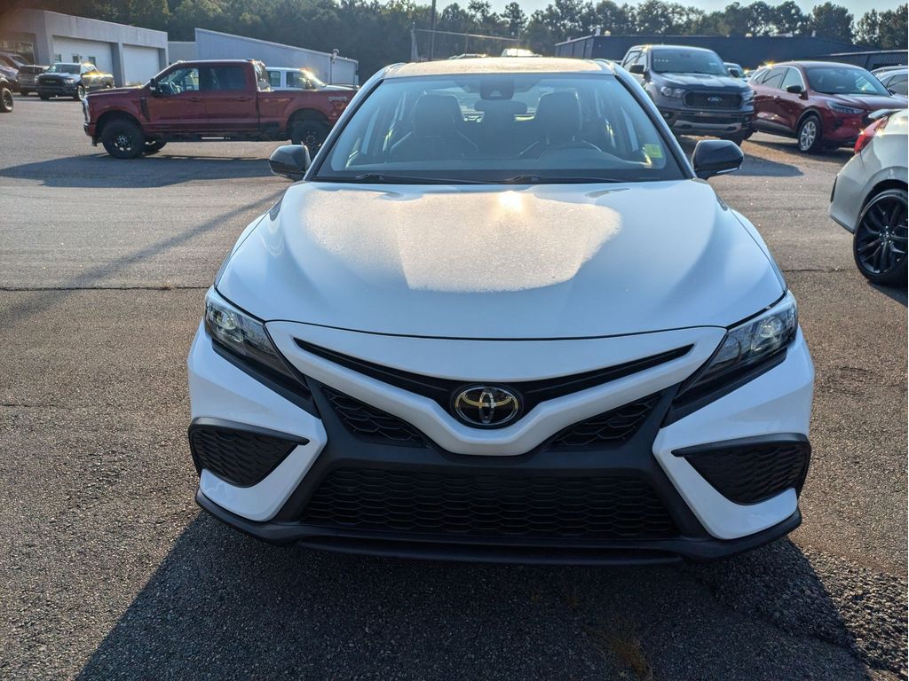 2023 Toyota Camry SE photo 3