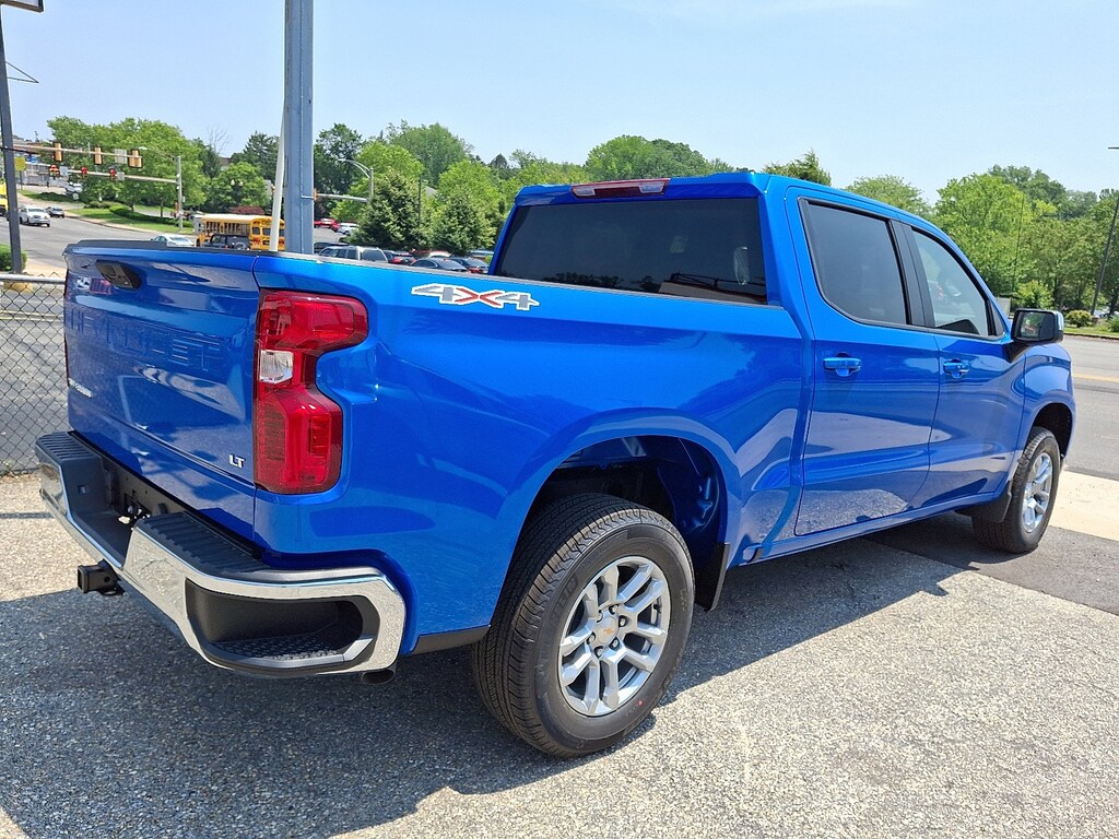 New 2025 Chevrolet Silverado 1500 LT Truck Crew Cab