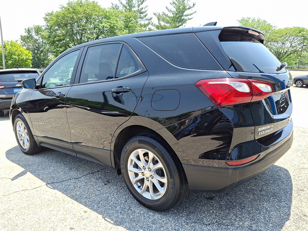 Used 2021 Chevrolet Equinox LS w/1LS SUV