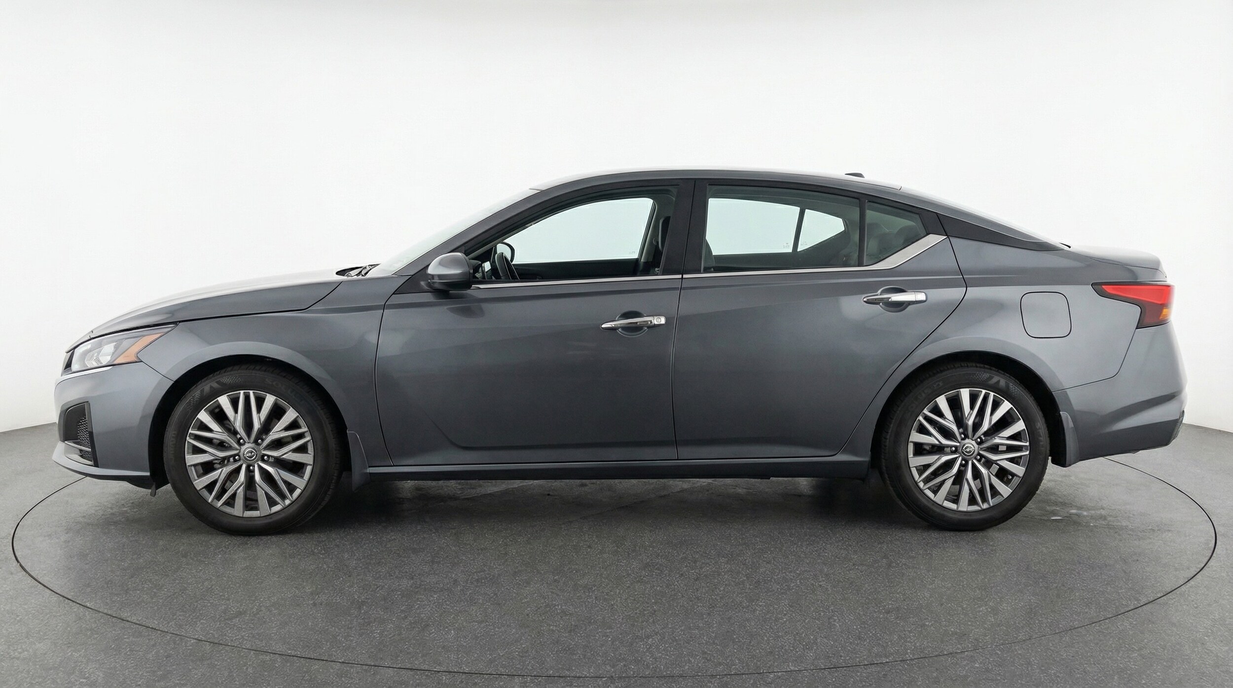 Thumbnail: 2025 Nissan Altima - 4