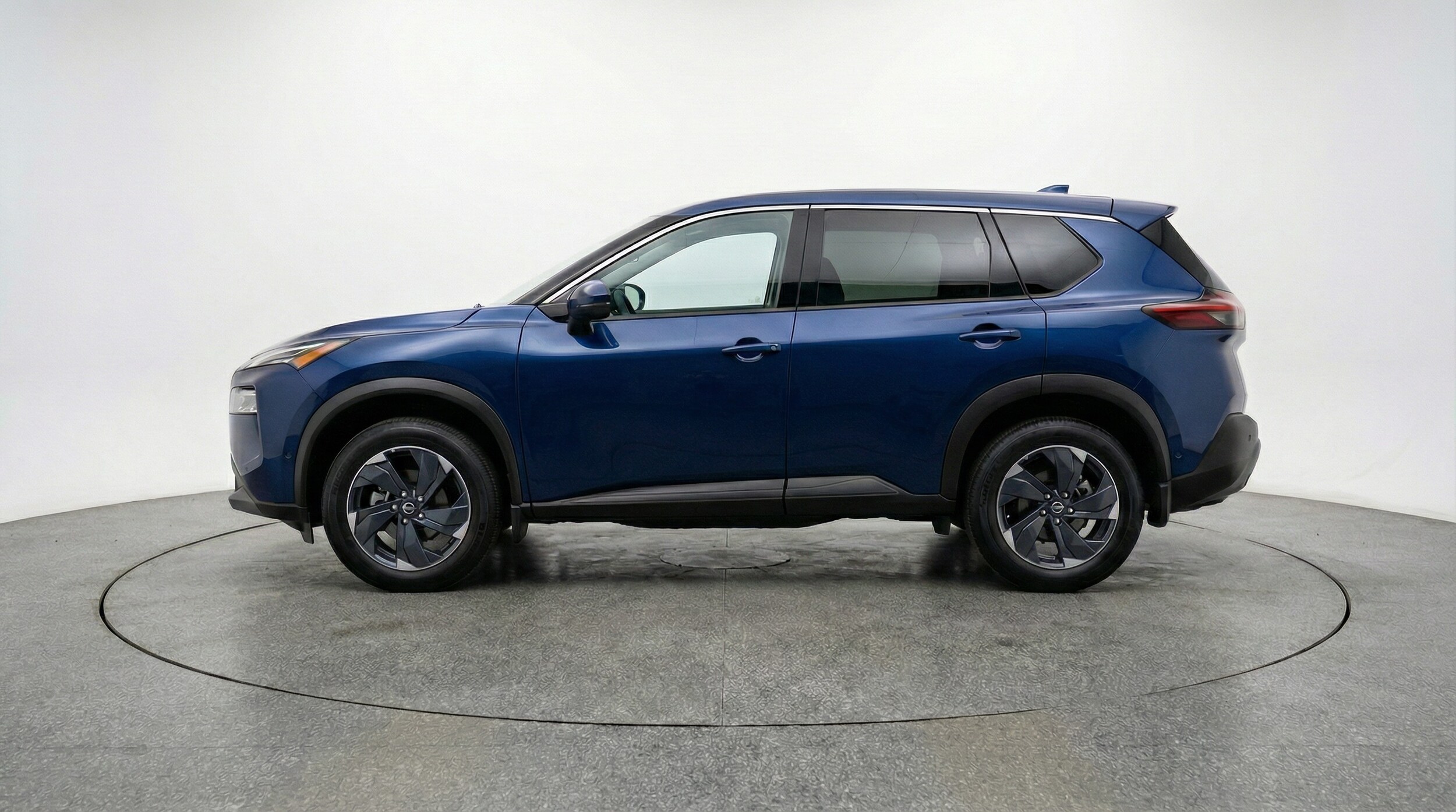 Thumbnail: 2025 Nissan Rogue - 4