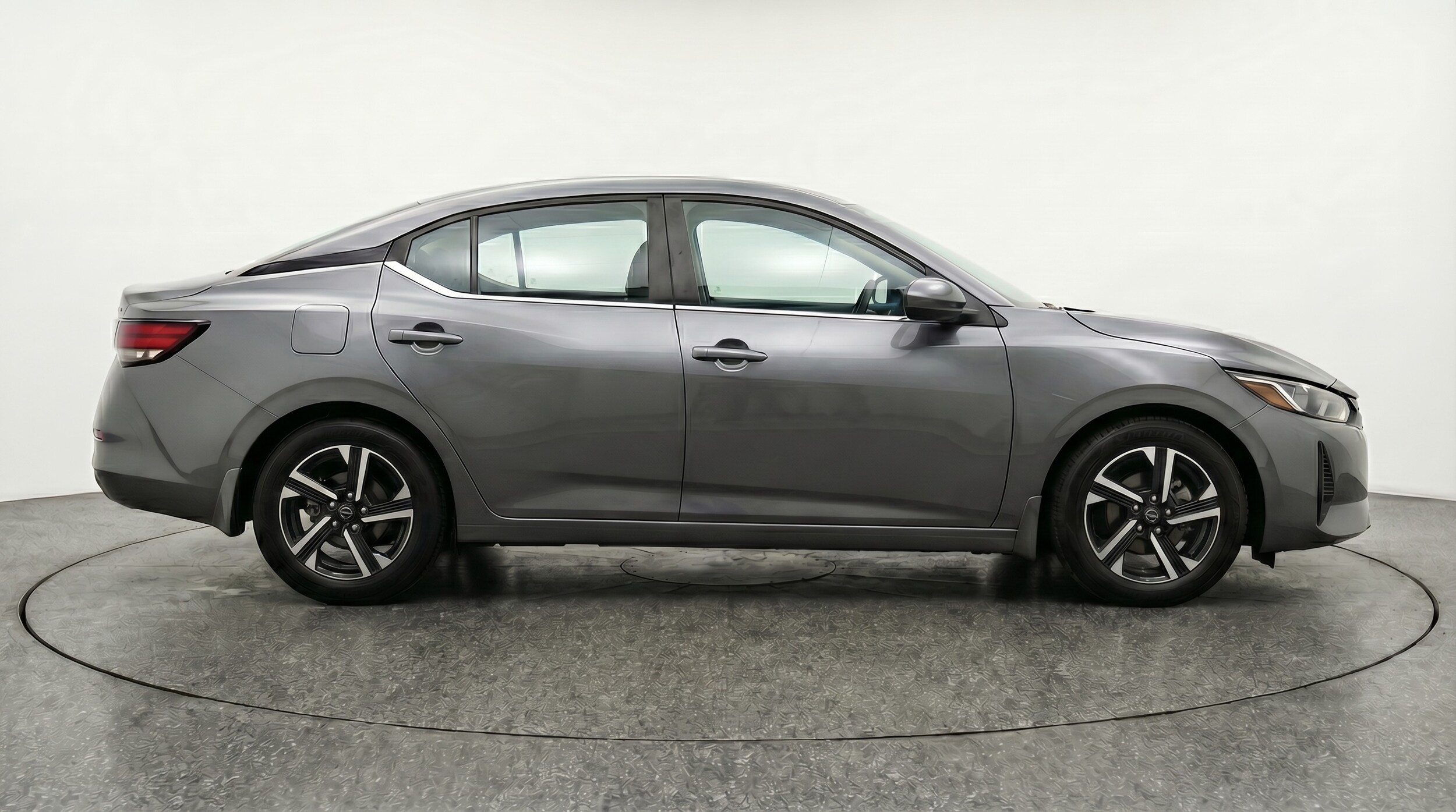 Thumbnail: 2025 Nissan Sentra - 8