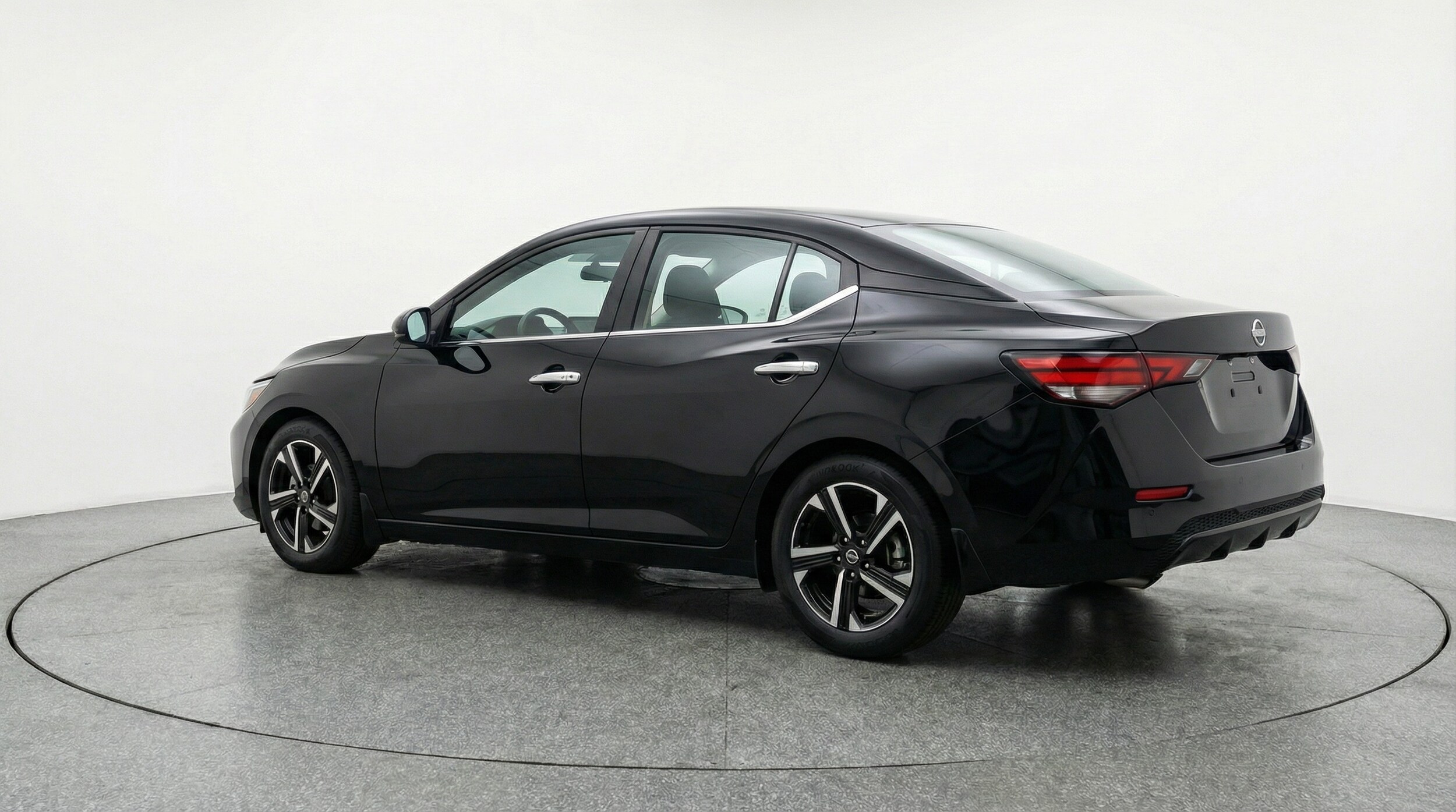 Thumbnail: 2025 Nissan Sentra - 5