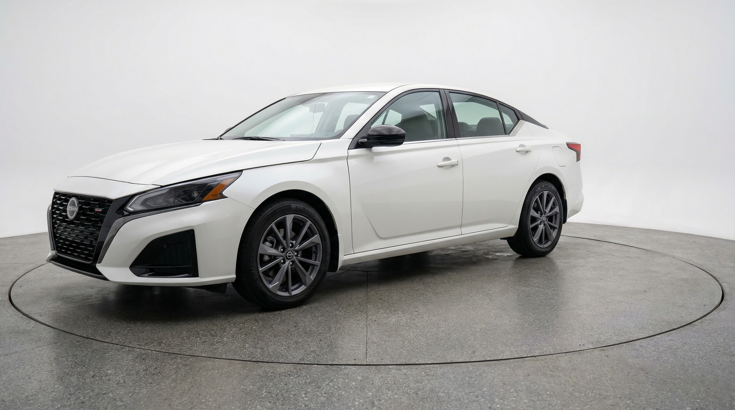 Thumbnail: 2025 Nissan Altima - 3