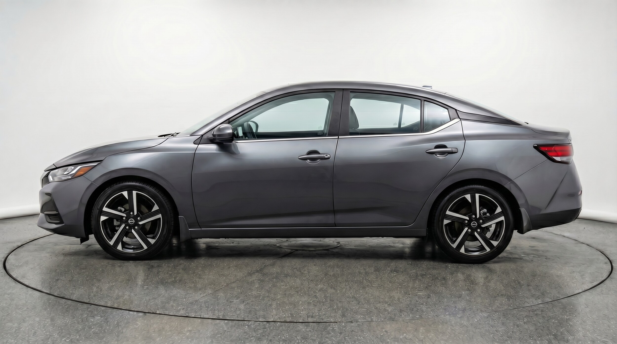 Thumbnail: 2025 Nissan Sentra - 4