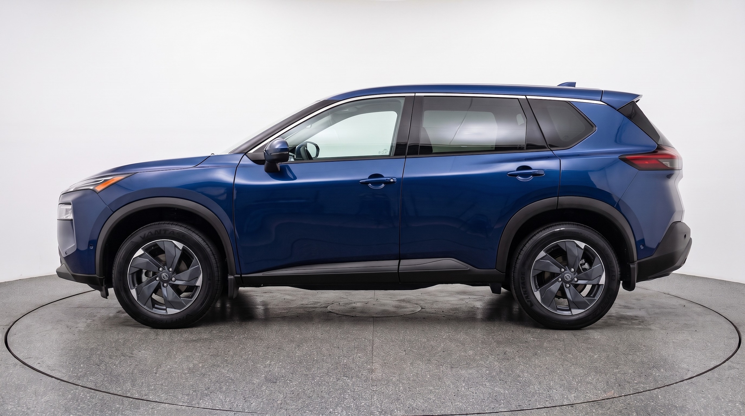 Thumbnail: 2025 Nissan Rogue - 4