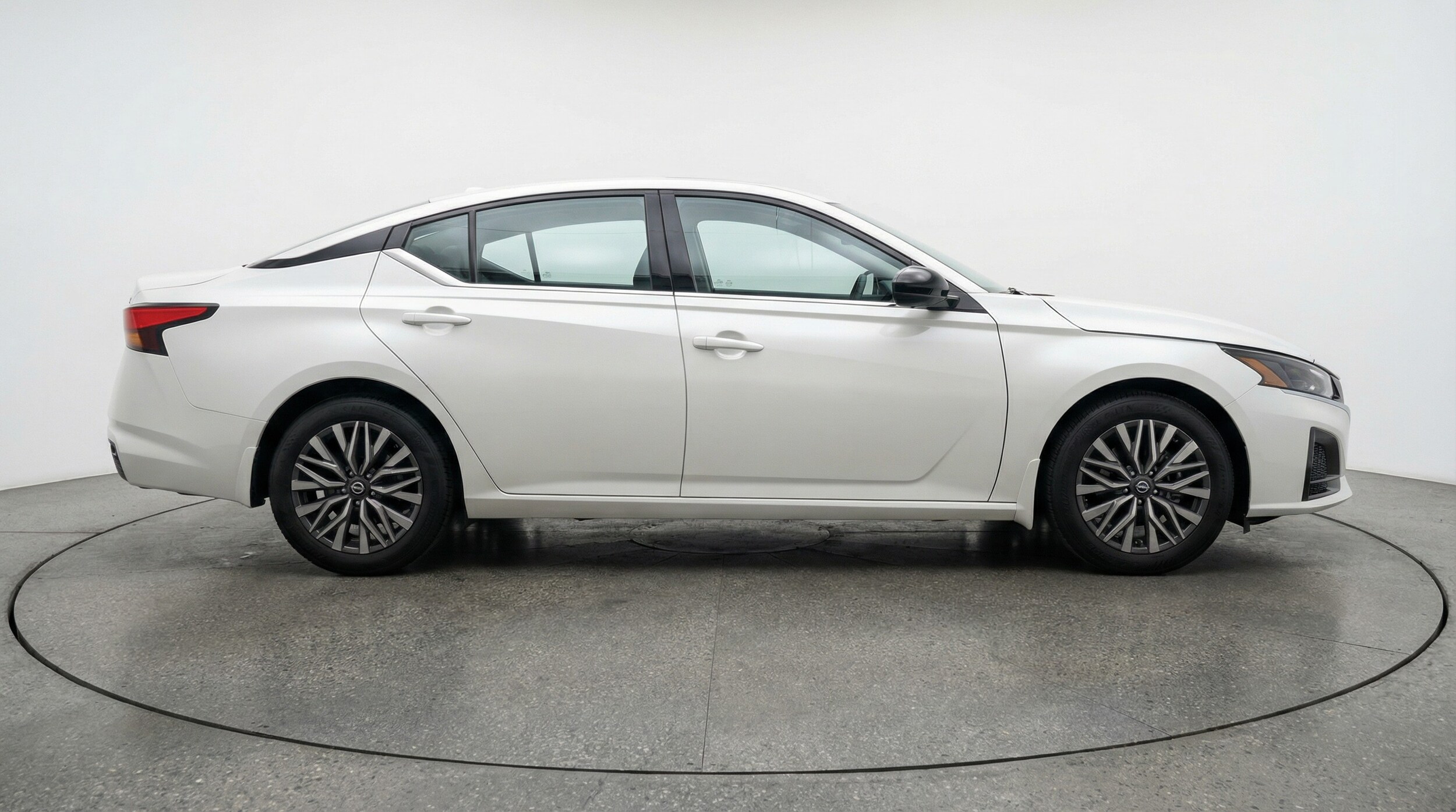 Thumbnail: 2025 Nissan Altima - 8