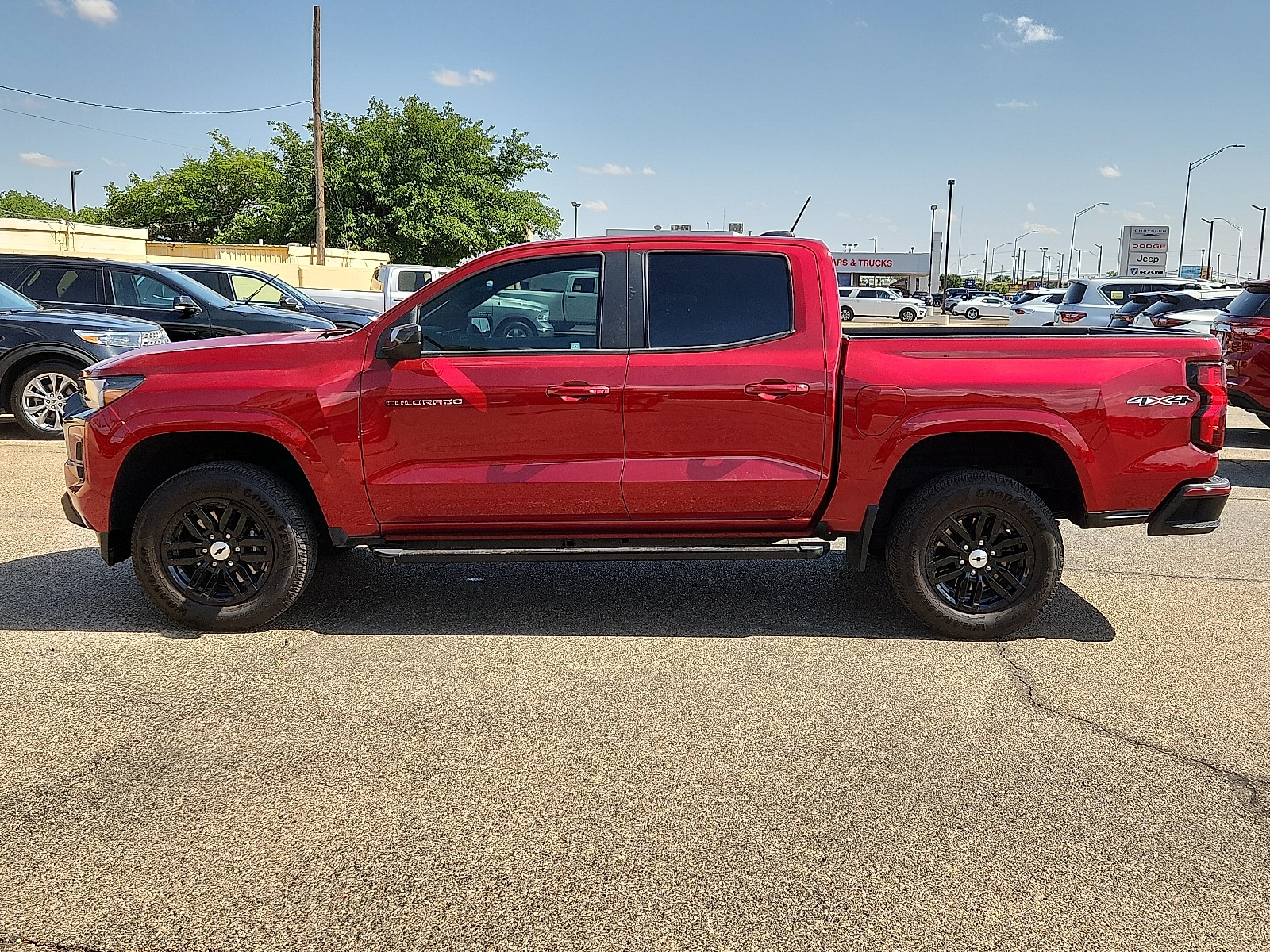 Used 2023 Chevrolet Colorado LT with VIN 1GCGTCEC9P1217299 for sale in Lubbock, TX