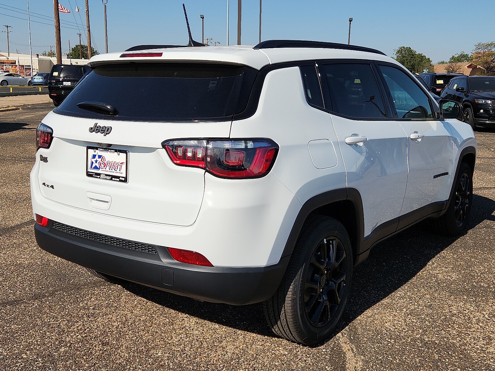 2026 Jeep Compass Latitude photo 4