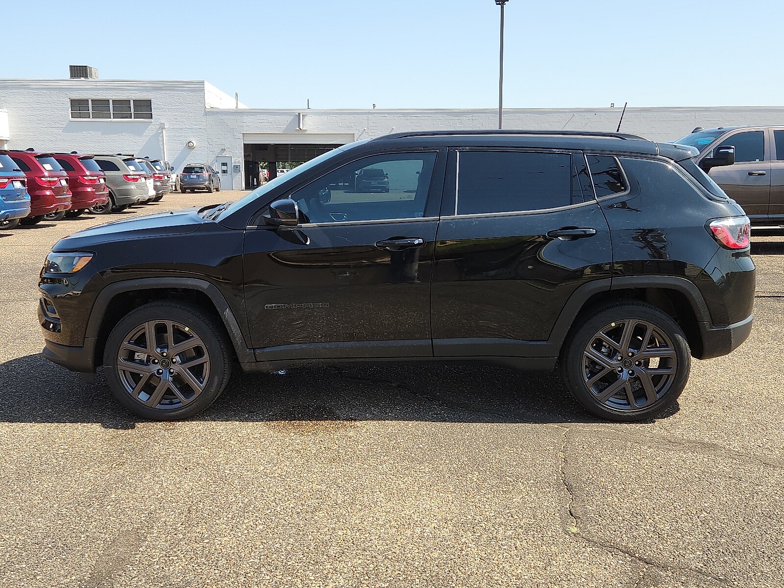 2025 Jeep Compass Limited photo 2