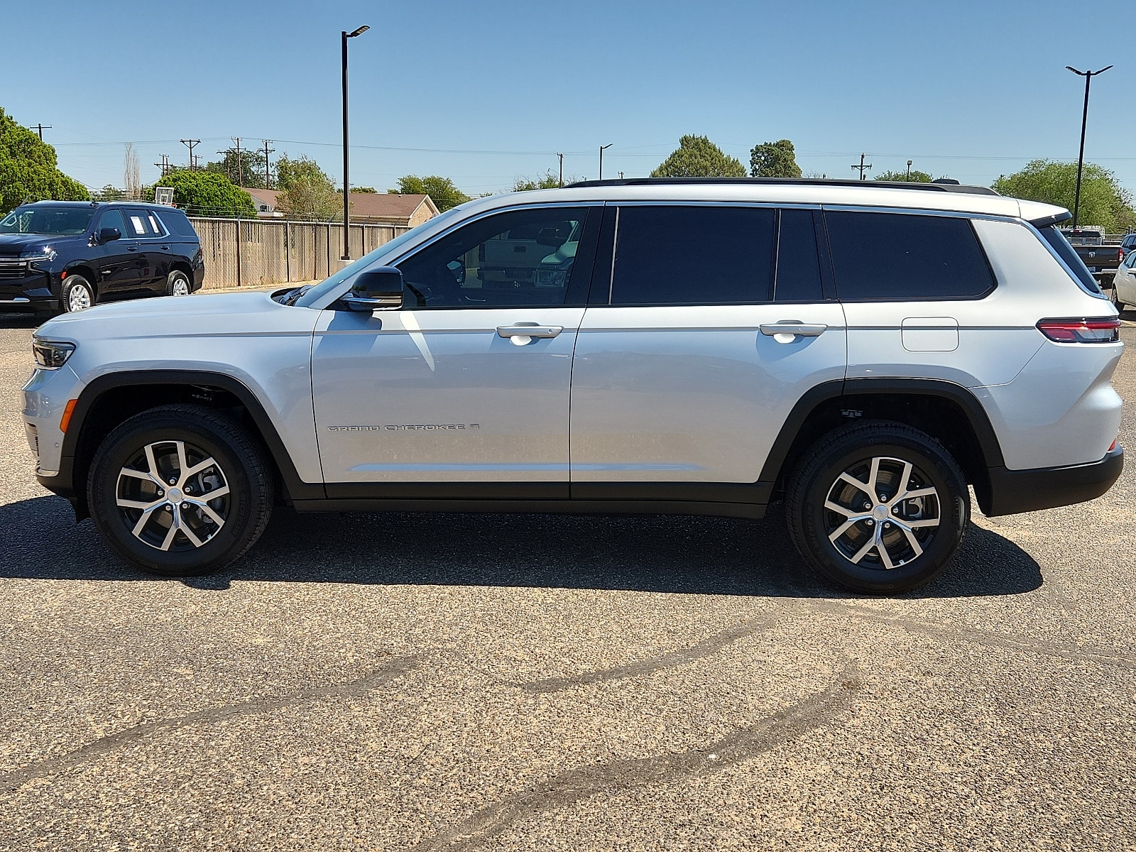 Used 2024 Jeep Grand Cherokee L Limited with VIN 1C4RJKBG9R8608317 for sale in Lubbock, TX