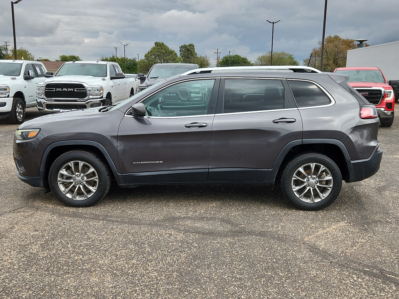 Used 2020 Jeep Cherokee Latitude Plus with VIN 1C4PJLLB5LD657058 for sale in Lubbock, TX