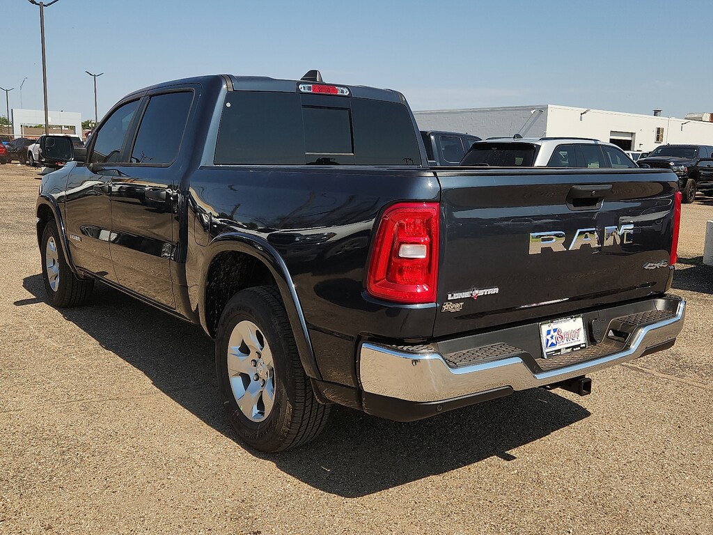 New 2026 Ram 1500 LONE STAR CREW CAB 4X4 5'7 BOX Pickup