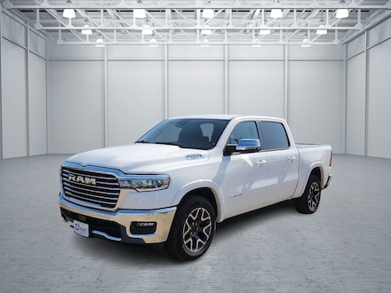 2025 RAM 1500 Laramie 4x4 Crew Cab 144.5 in. WB
