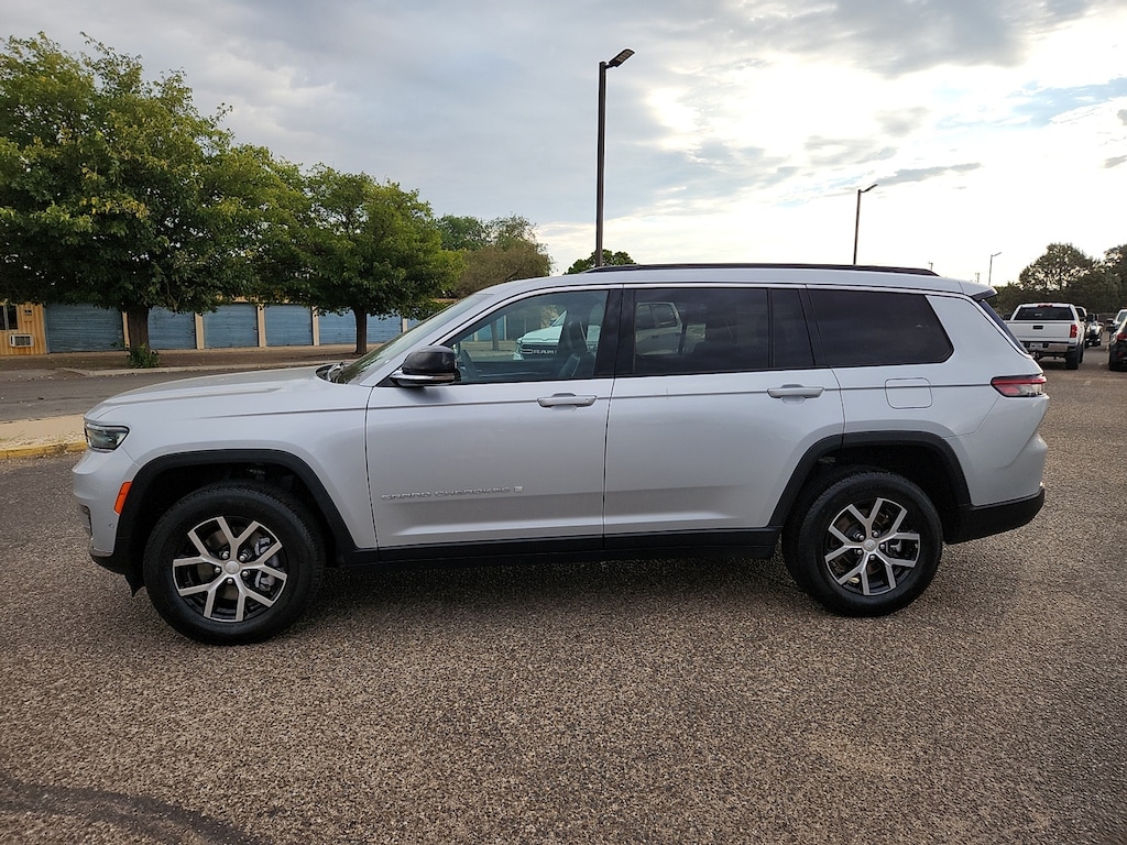 Used 2024 Jeep Grand Cherokee L Limited 4x4