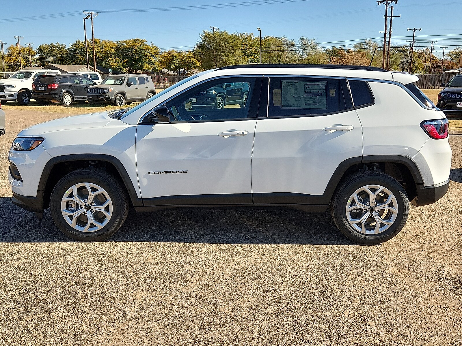 2026 Jeep Compass Latitude Altitude photo 2