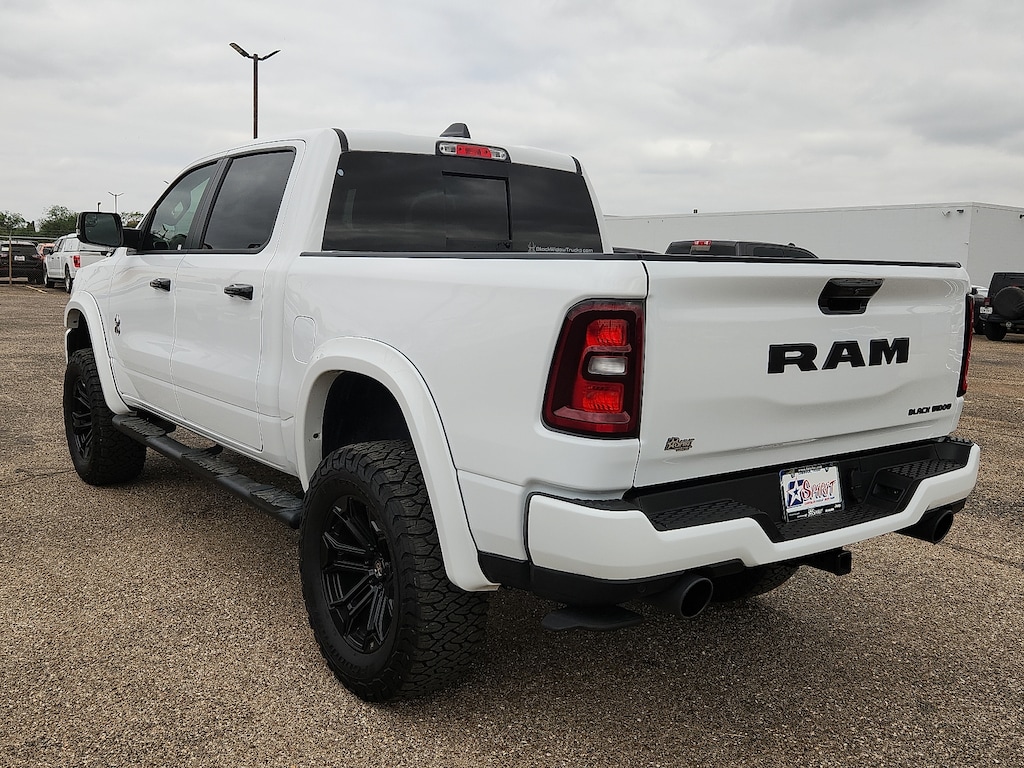 Used 2025 RAM 1500 Big Horn/Lone Star 4x4 Crew Cab 144.5 in. WB