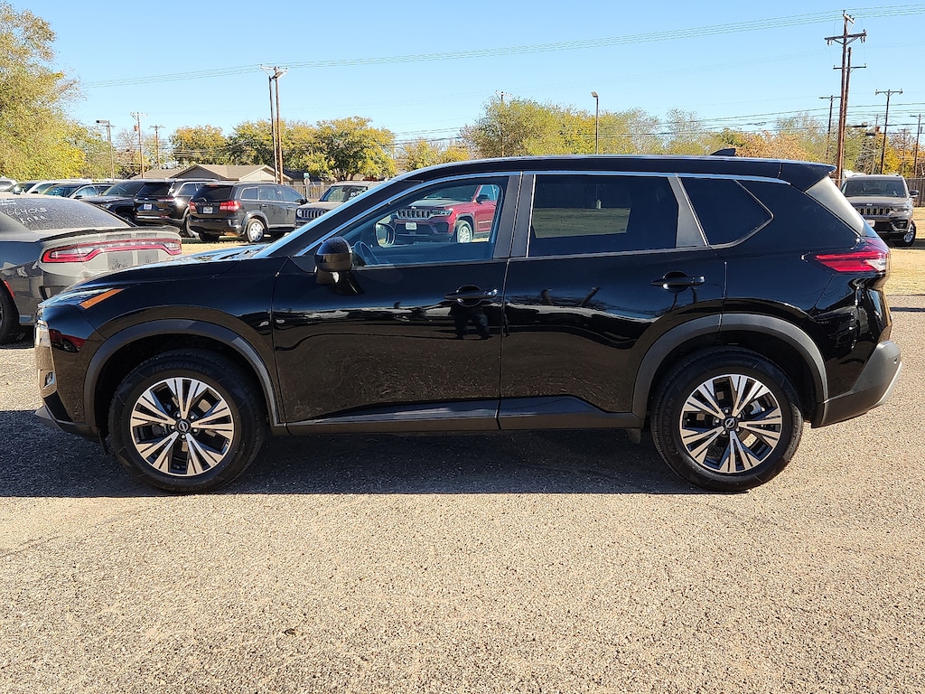 Used 2023 Nissan Rogue SV