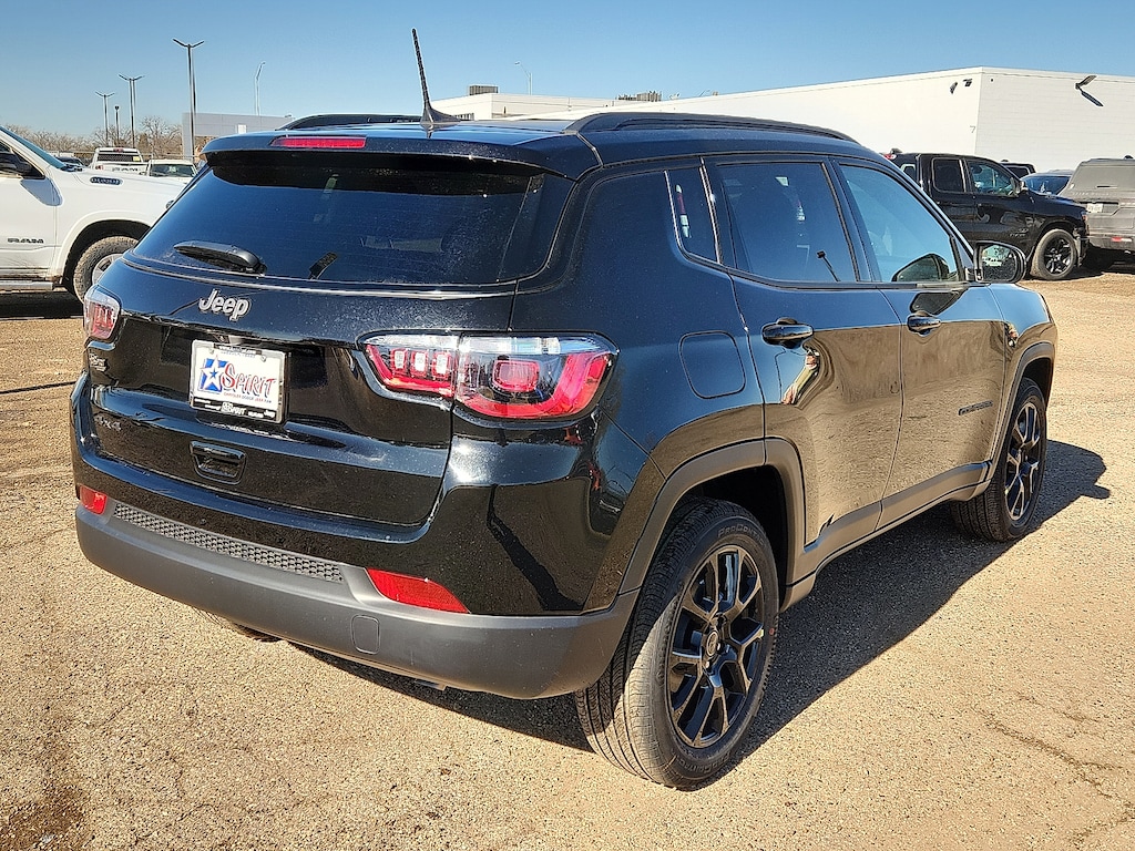 New 2026 Jeep Compass LATITUDE ALTITUDE 4X4 Sport Utility