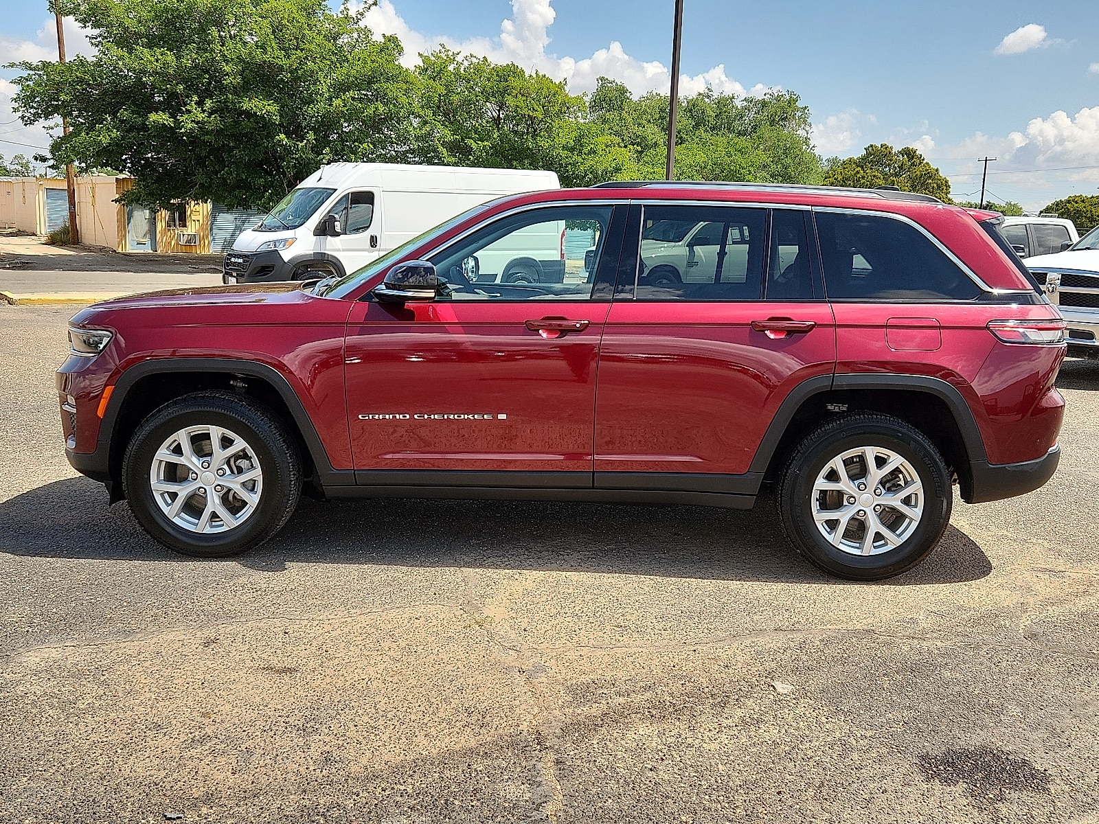 Used 2023 Jeep Grand Cherokee Limited with VIN 1C4RJGBG0PC537273 for sale in Lubbock, TX