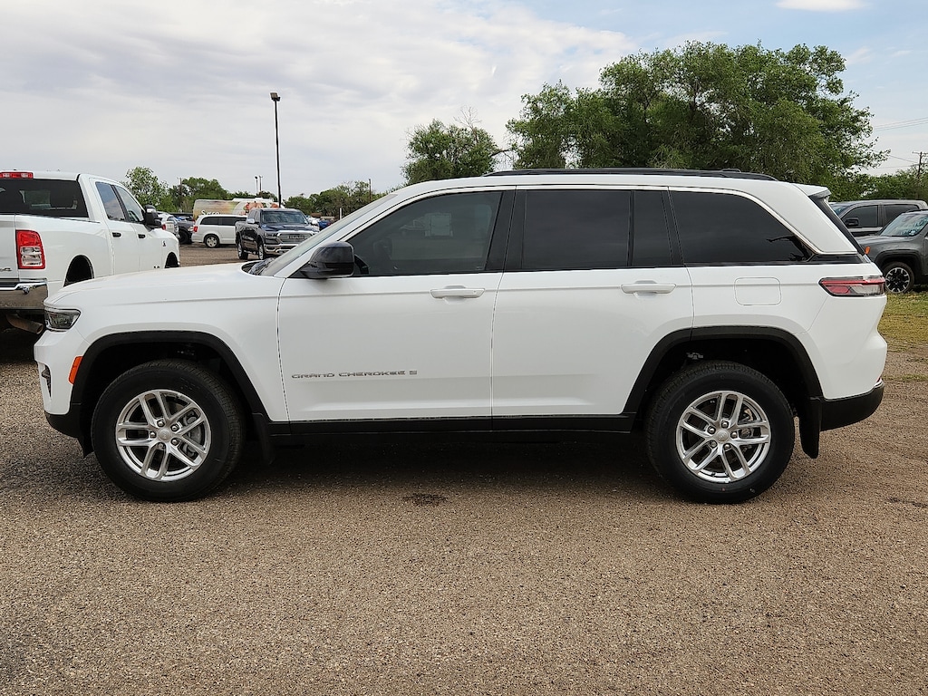 New 2025 Jeep Grand Cherokee LAREDO X 4X2 Sport Utility