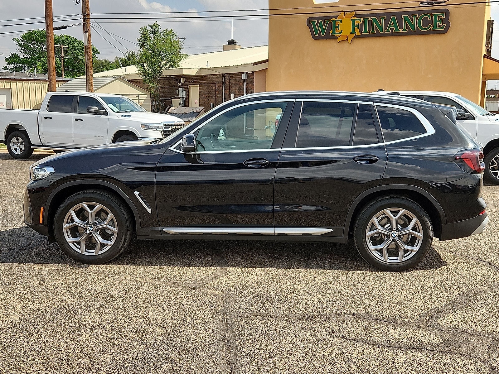 Used 2024 BMW X3 30i with VIN 5UX53DP0XR9U58372 for sale in Lubbock, TX