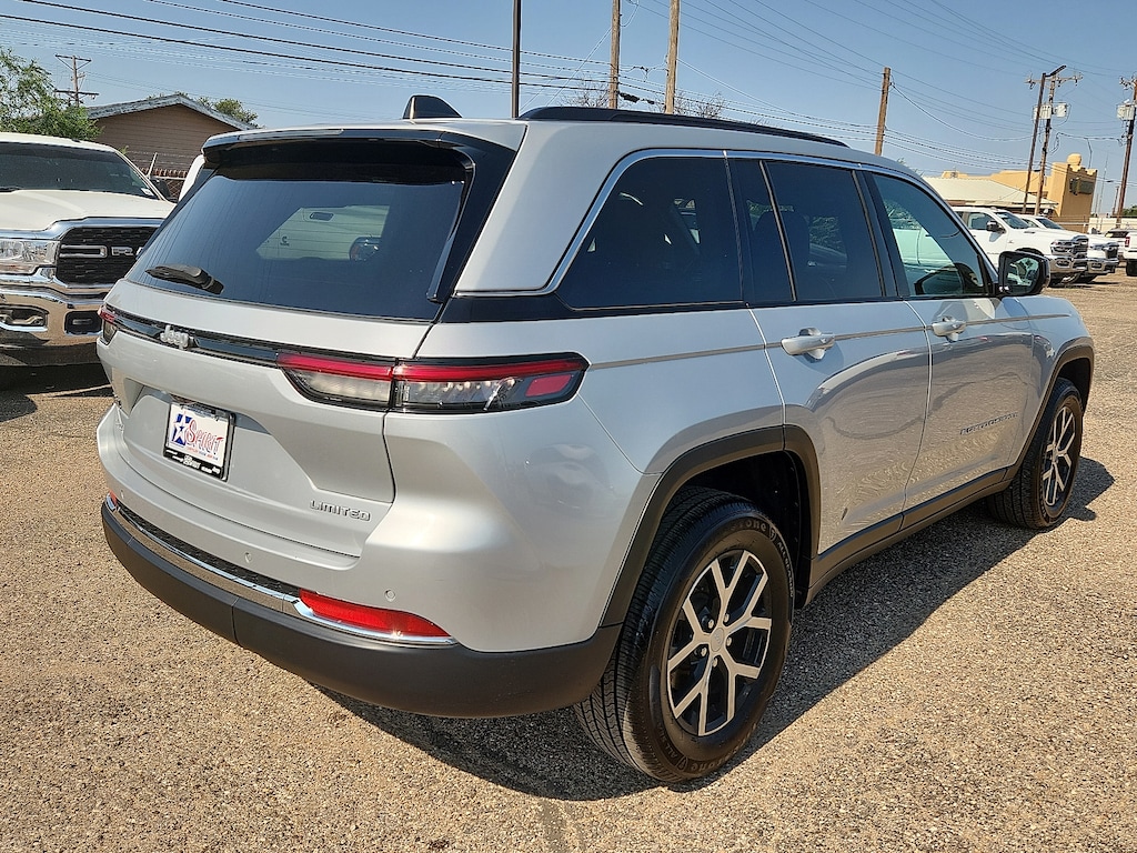 Used 2024 Jeep Grand Cherokee Limited 4x4