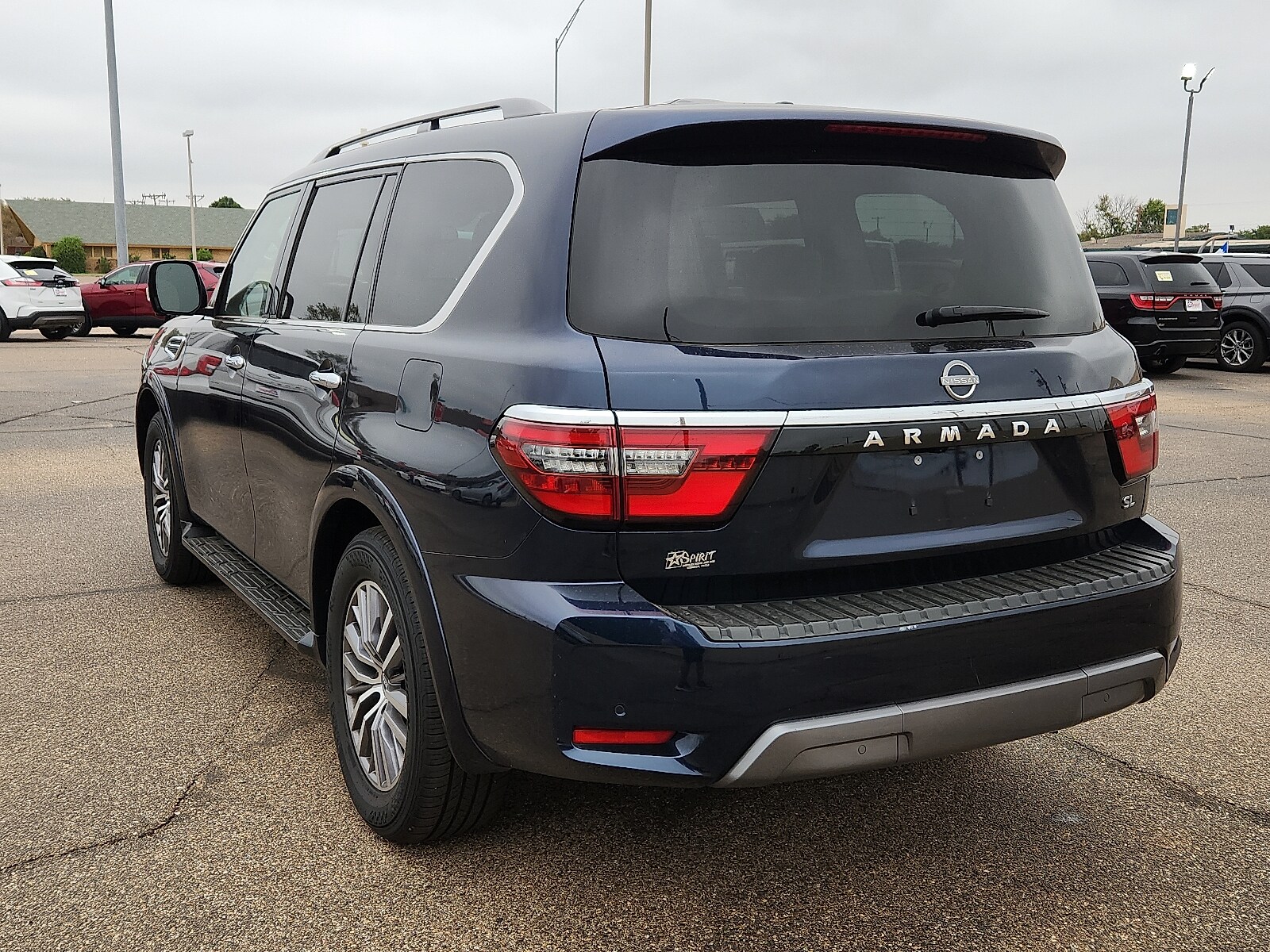 2023 Nissan Armada SL photo 3