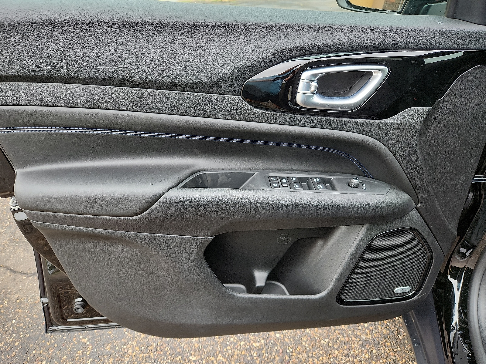 2025 Jeep Compass Limited - Photo 12