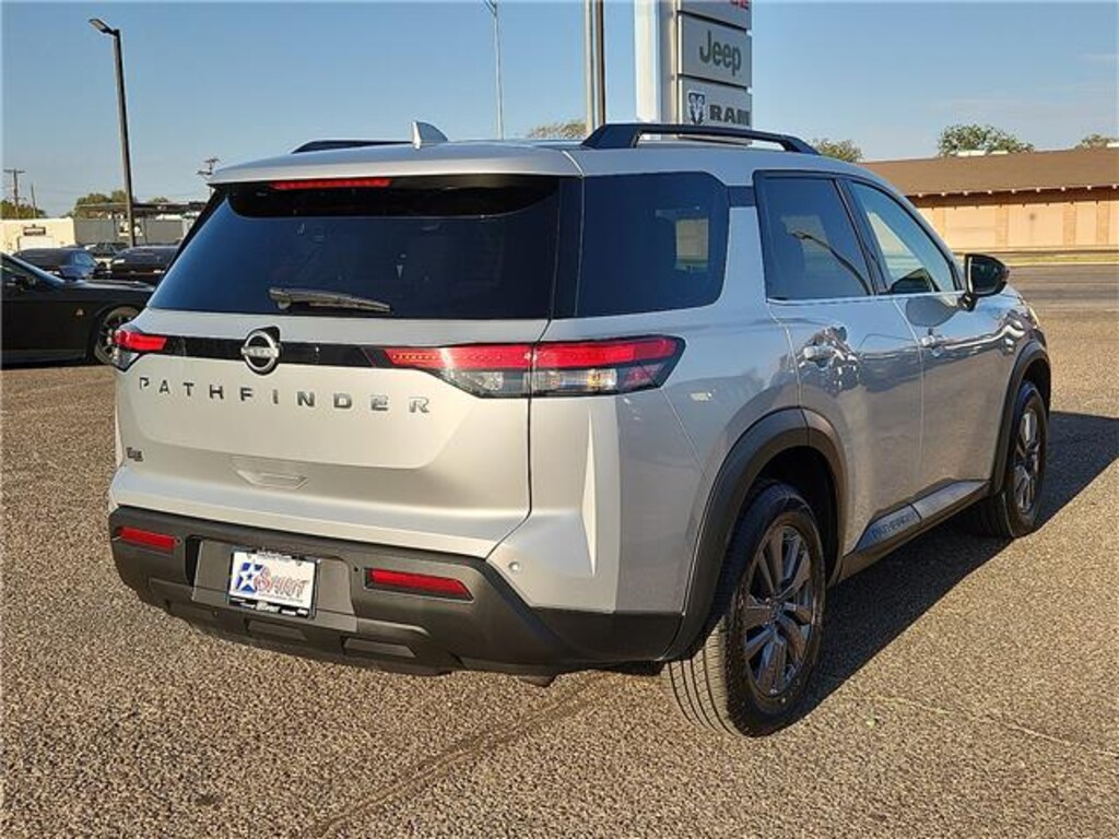 Used 2025 Nissan Pathfinder SV Front-Wheel Drive