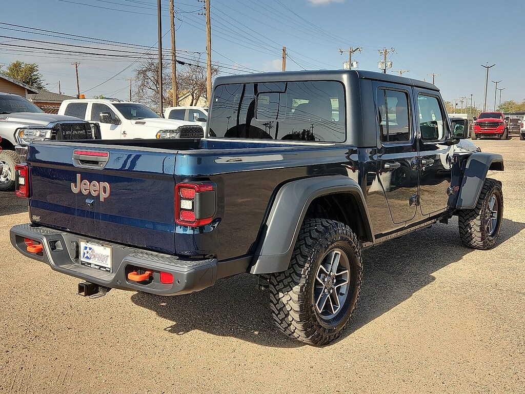 Used 2025 Jeep Gladiator Mojave 4x4 Crew Cab 5 ft. box