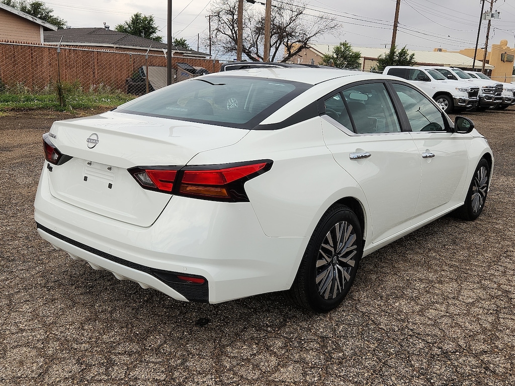 Used 2025 Nissan Altima SV
