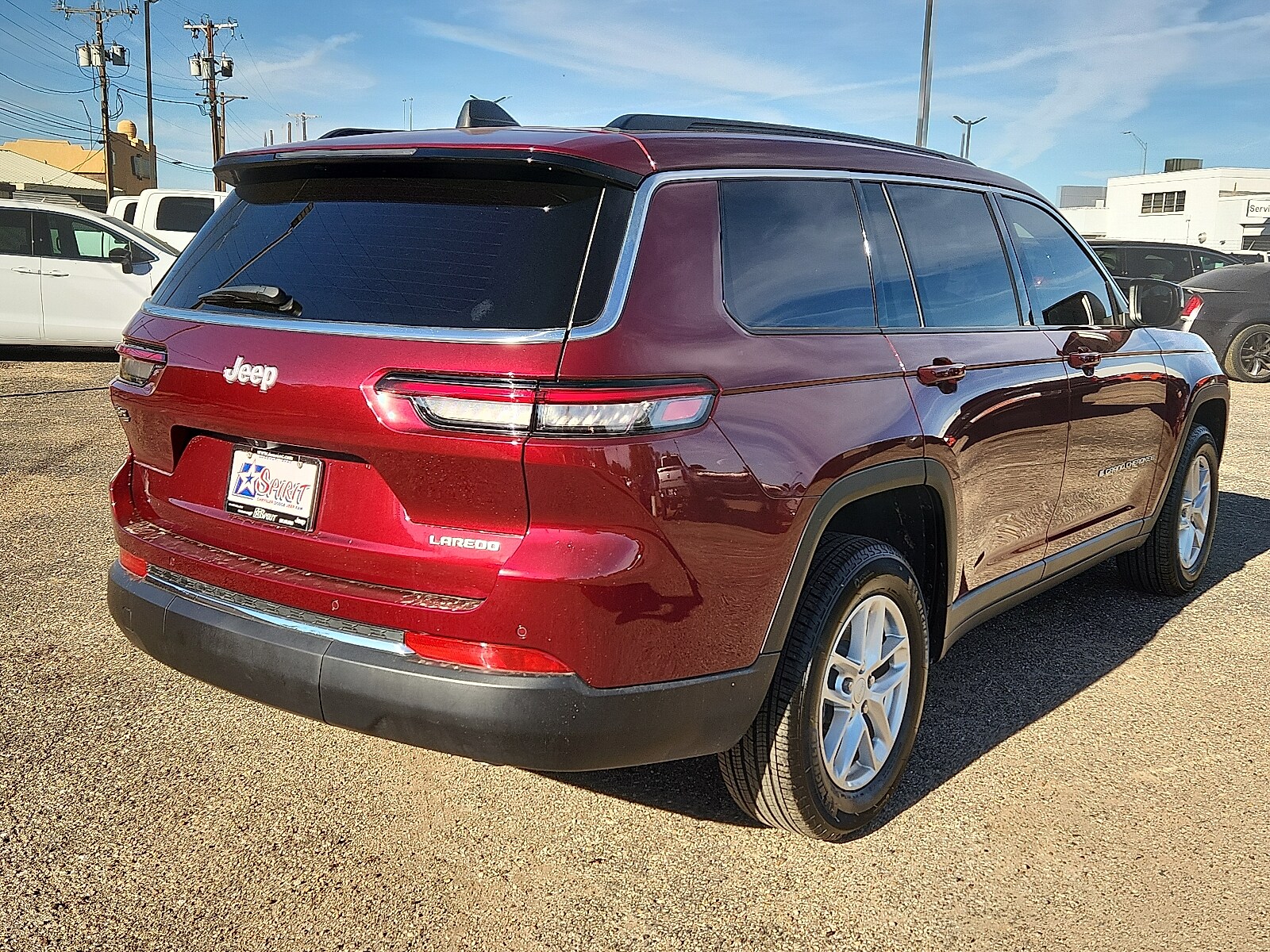 2025 Jeep Grand Cherokee Laredo photo 2