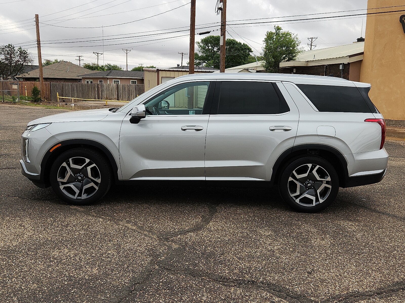Used 2024 Hyundai Palisade SEL with VIN KM8R4DGE0RU710926 for sale in Lubbock, TX