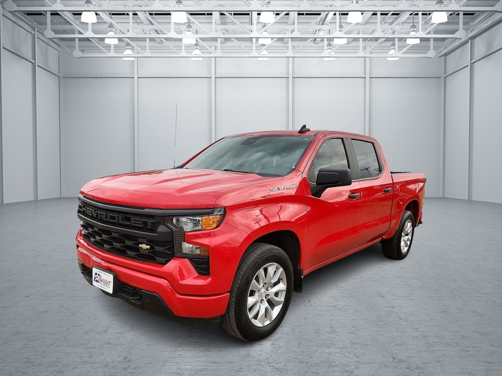Used 2022 Chevrolet Silverado 1500 Custom 4x2 Crew Cab 5.75 ft. box 147.4 in. WB