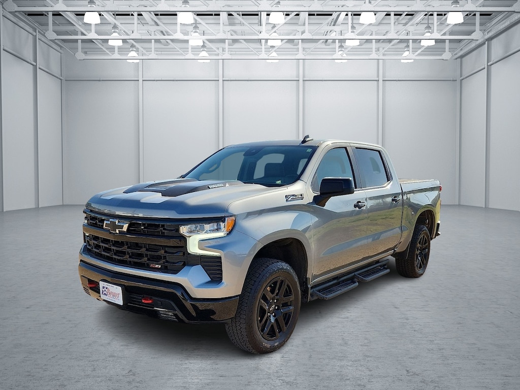 Used 2025 Chevrolet Silverado 1500 LT Trail Boss 4x4 Crew Cab 5.75 ft. box 147.4 in.