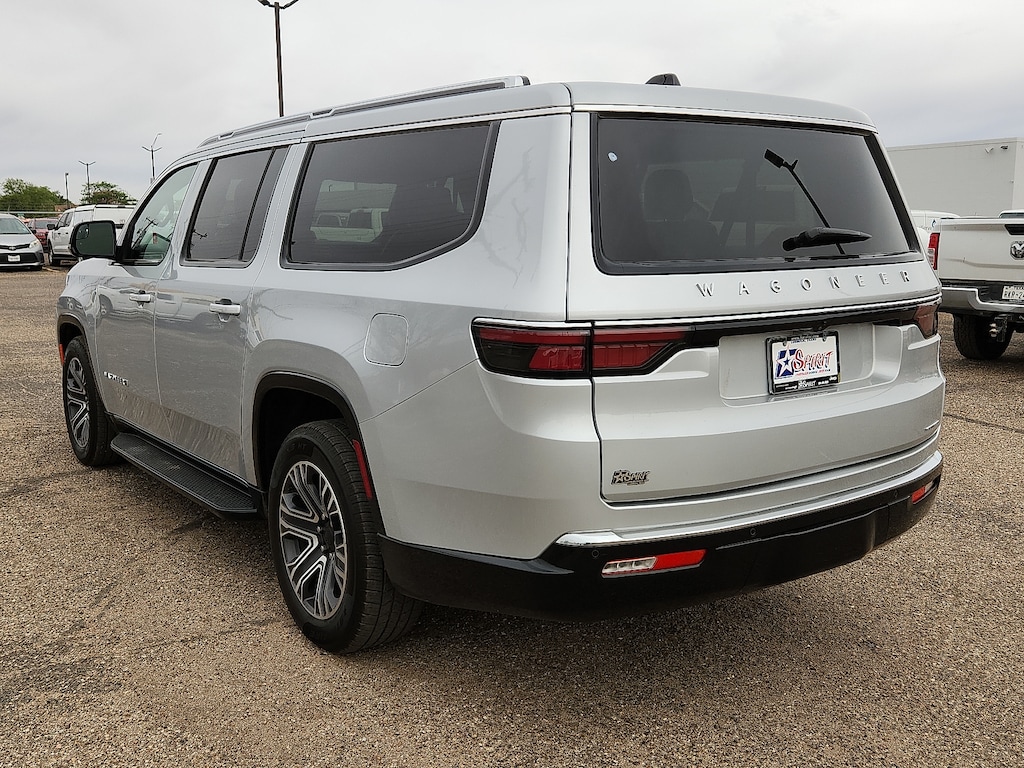 Used 2024 Jeep Wagoneer L Series II 4x2