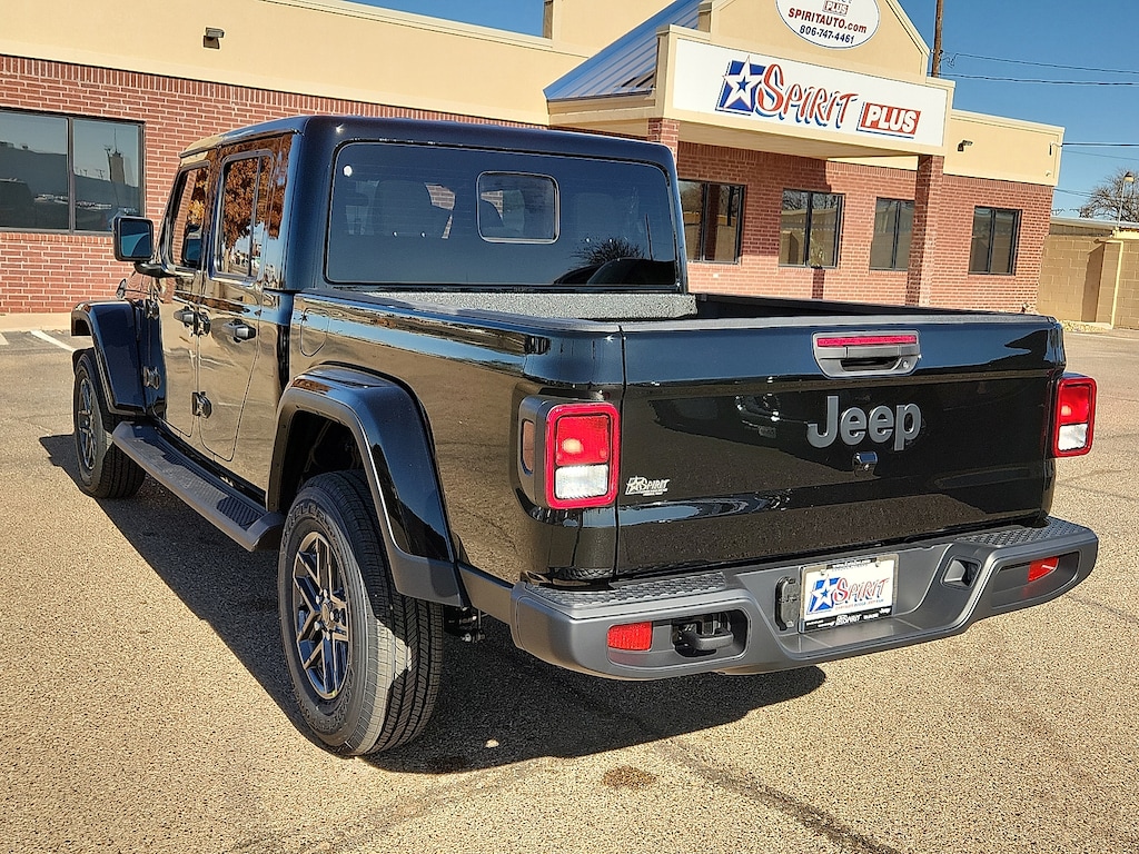 New 2026 Jeep Gladiator SPORT S 4X4 Pickup