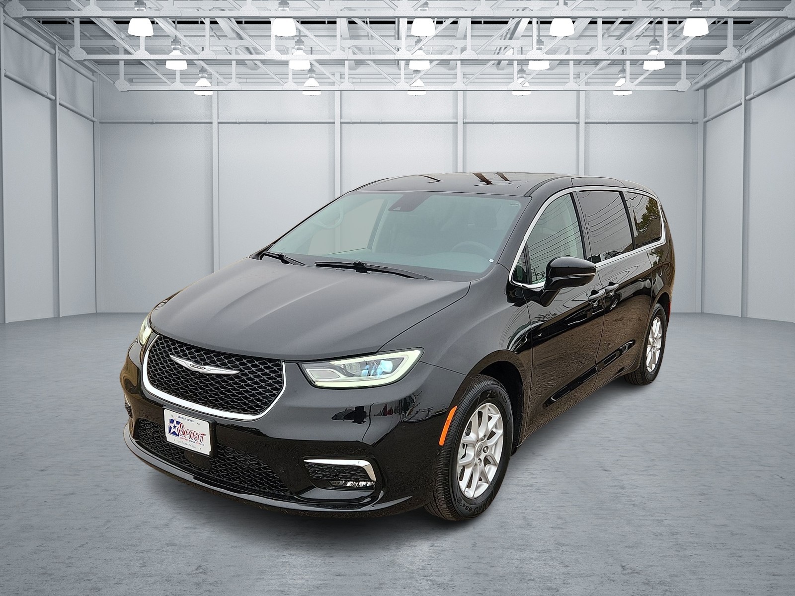 2024 Chrysler Pacifica Touring L's photo