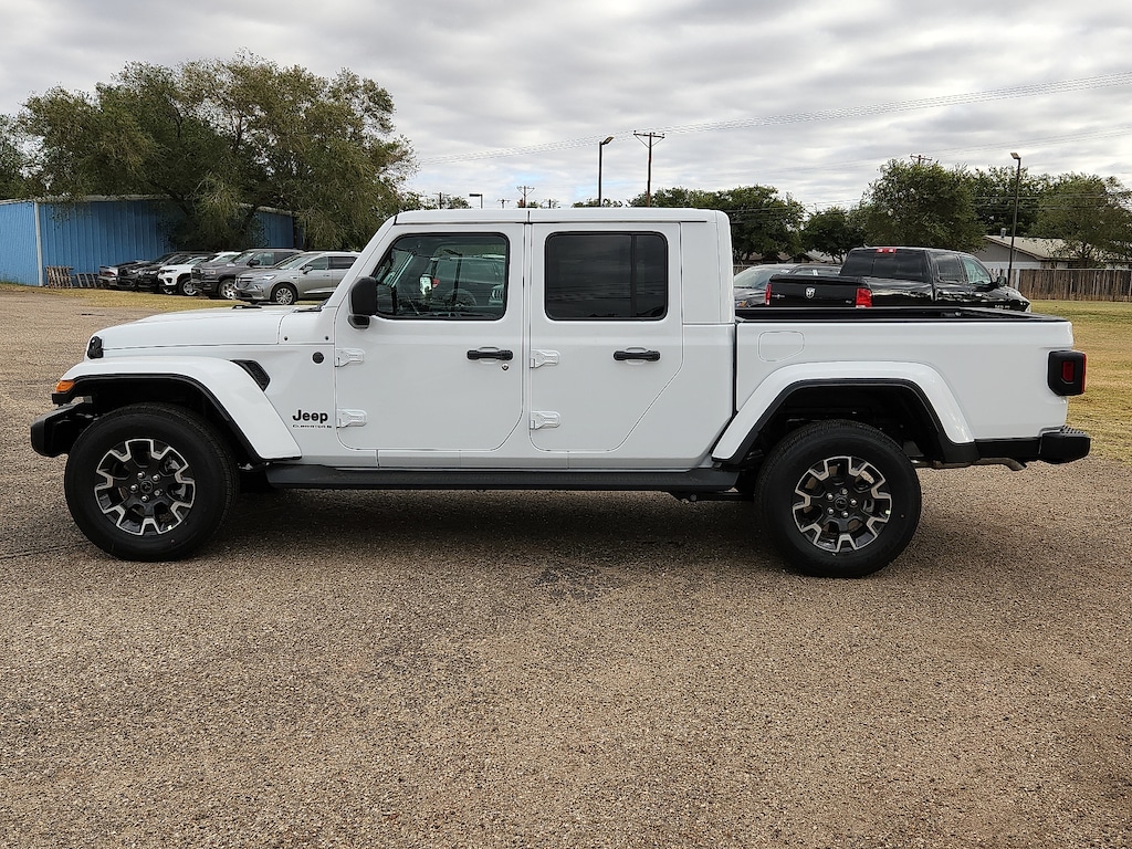 New 2025 Jeep Gladiator SPORT S 4X4 Pickup