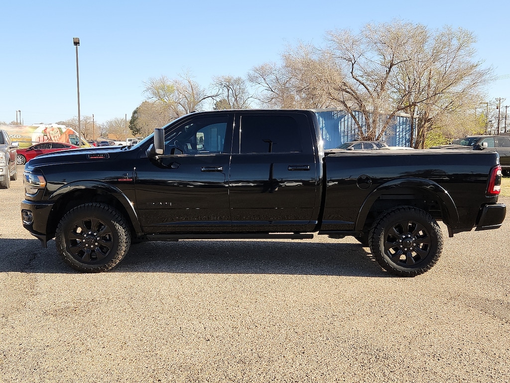Used 2022 RAM 2500 Limited 4x4 Crew Cab 6.3 ft. box 149 in. WB