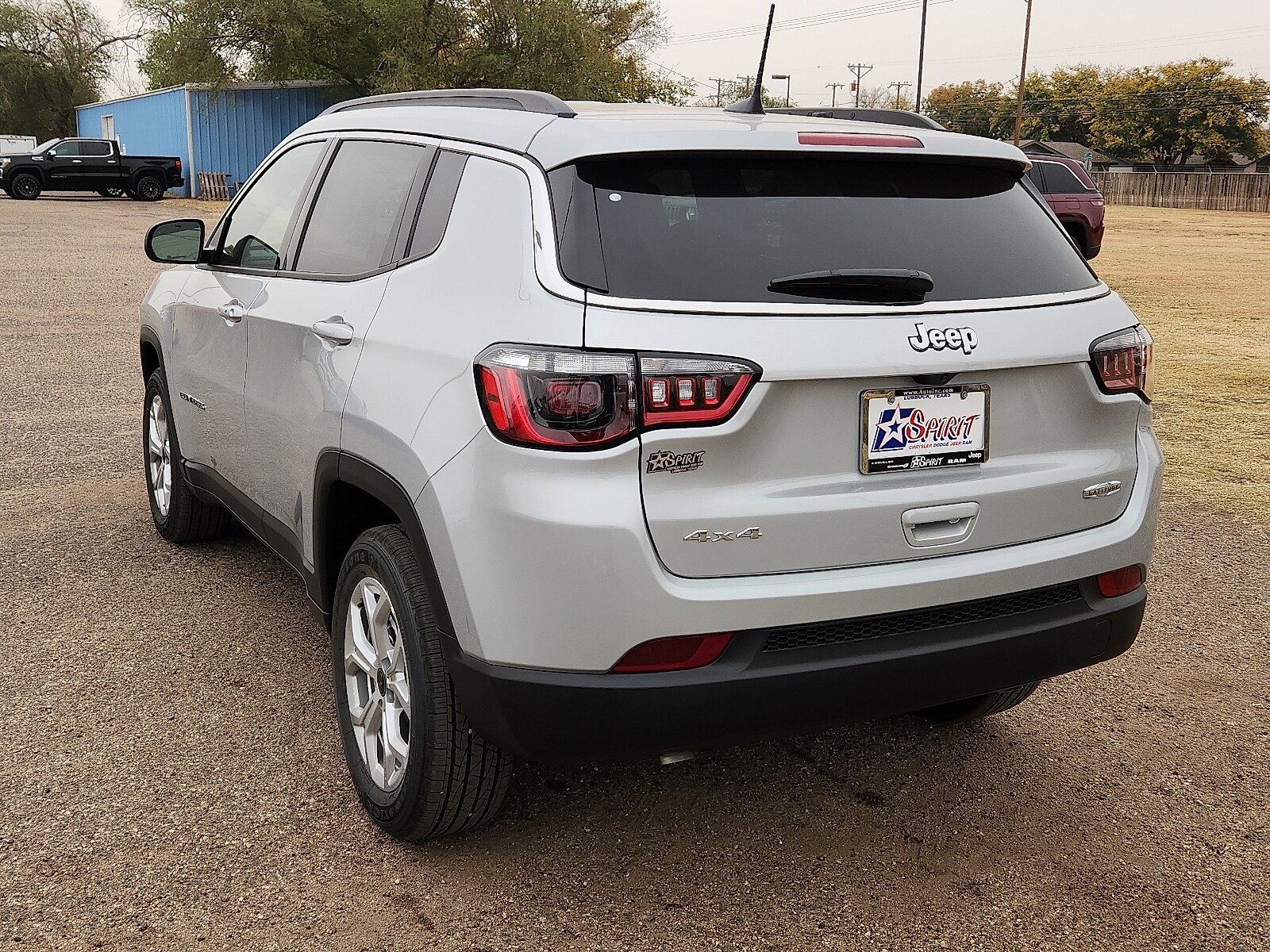 2026 Jeep Compass Latitude Altitude photo 2