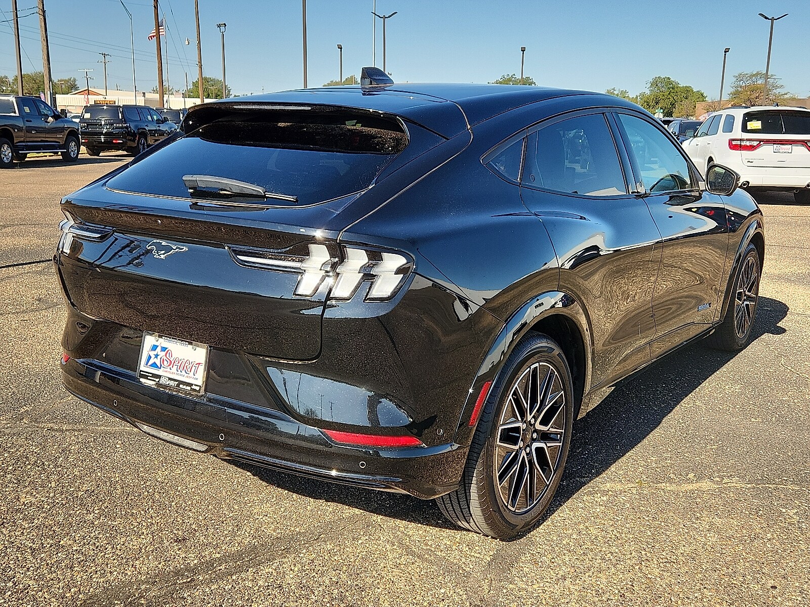 2024 Ford Mustang Mach-E Premium photo 4