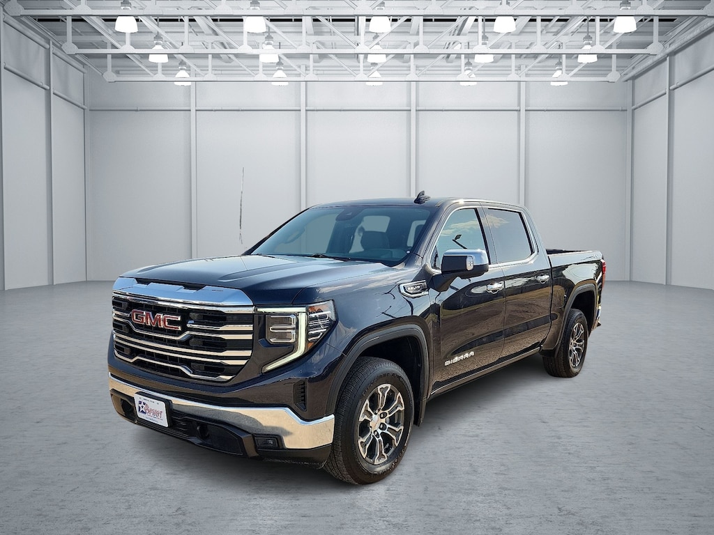 Used 2025 GMC Sierra 1500 SLT 4x4 Crew Cab 5.75 ft. box 147.4 in. WB