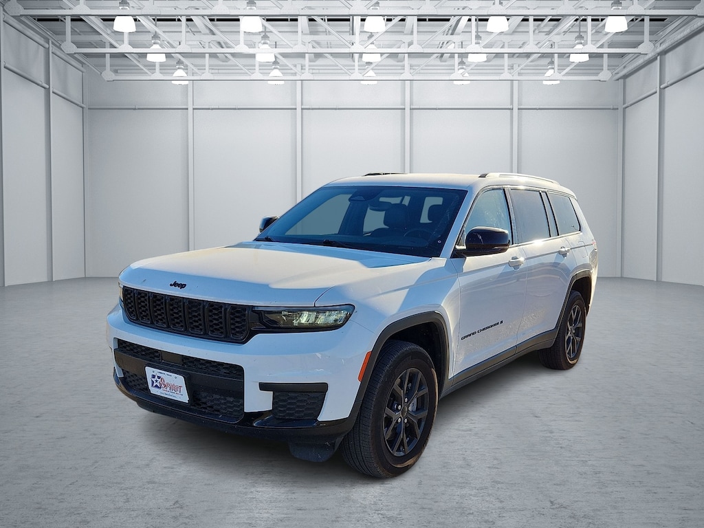 Used 2024 Jeep Grand Cherokee L Altitude 4x4