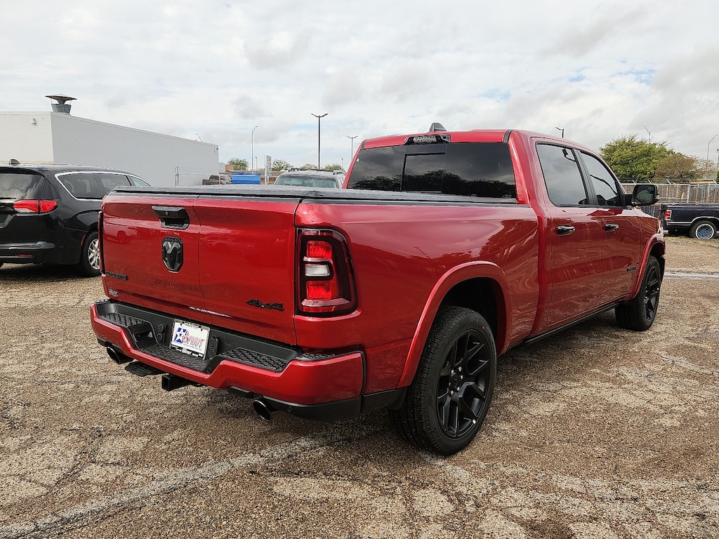 New 2026 Ram 1500 LARAMIE CREW CAB 4X4 Pickup